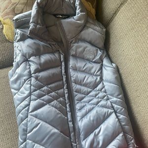 Medium The North Face Womens Vest. like new